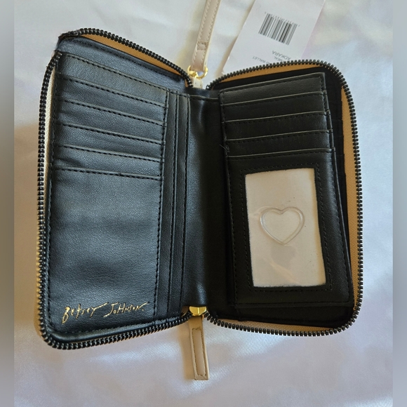 Betsey Johnson Tan Heart Quilted Wristlet with Gold Bow - Picture 7 of 9